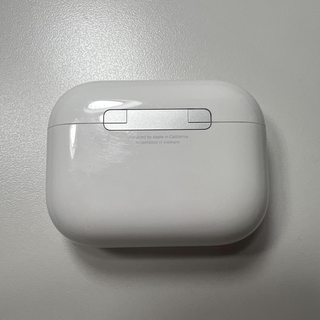 Apple AirPods Pro 第3世代 充電ケース A3122 16