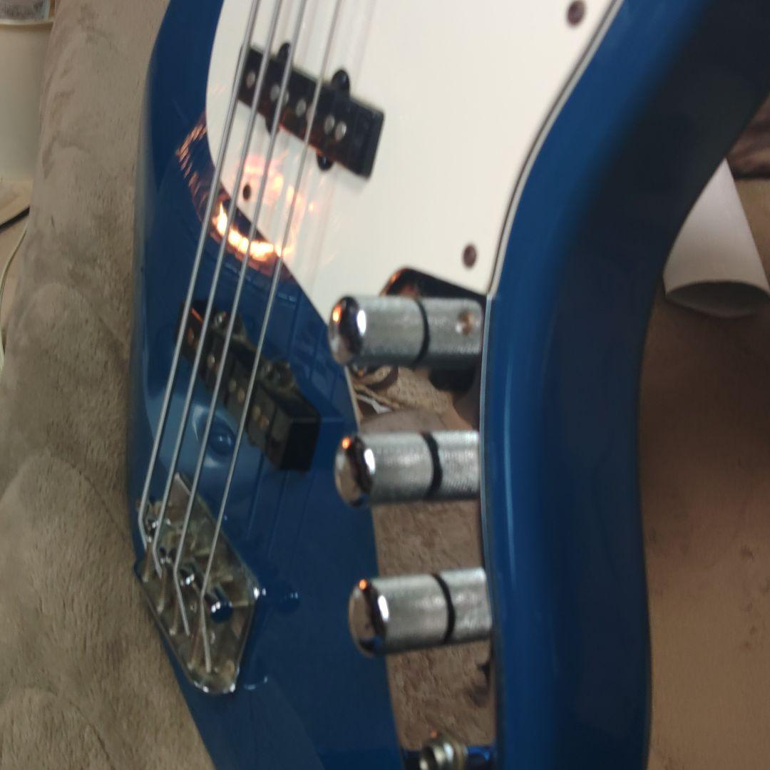 Bacchus エレキベース 青