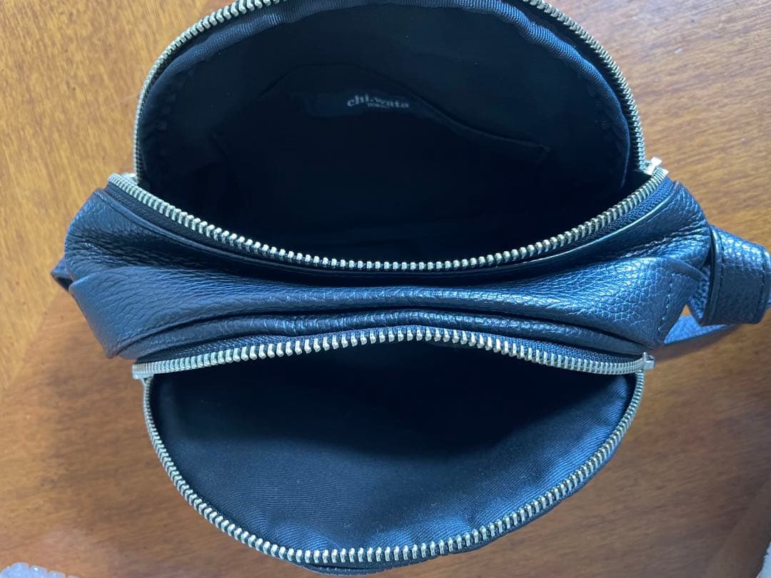 【美品】chi.wataレザー黒 ショルダー