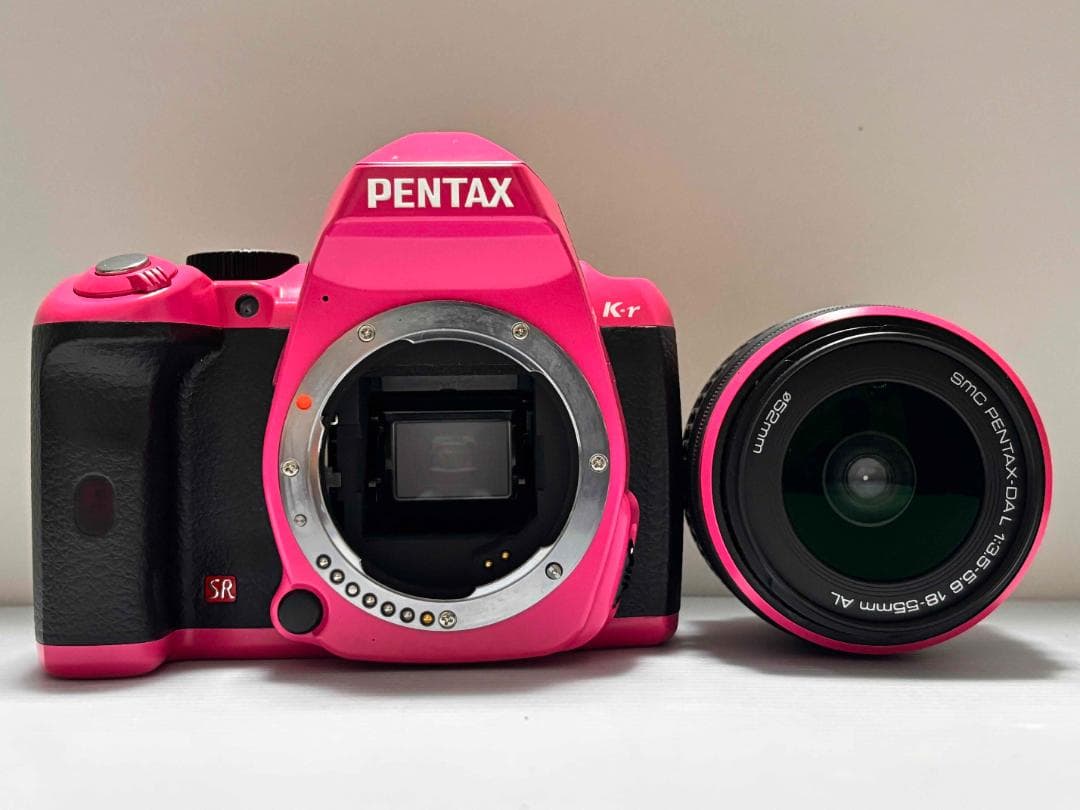 PENTAX K-r ピンク デジタル一眼レフカメラ 18-55mm レンズ付き
