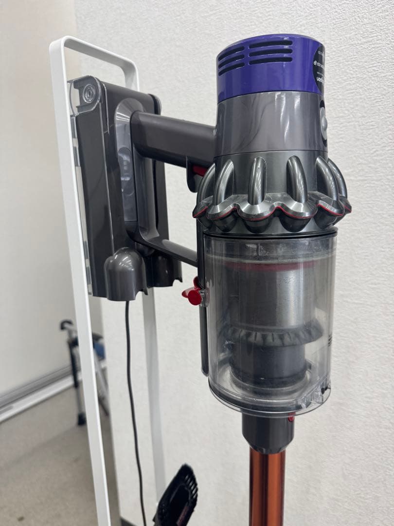 ダイソン SV12 コードレスクリーナー