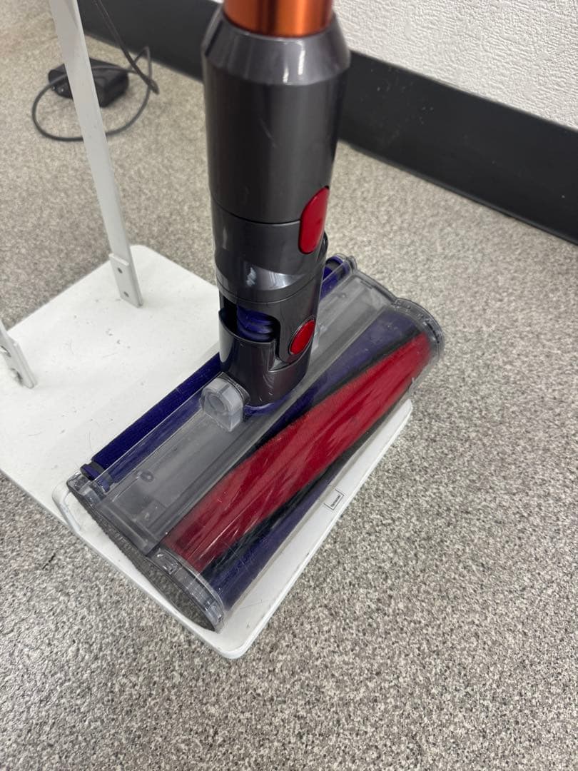 ダイソン SV12 コードレスクリーナー