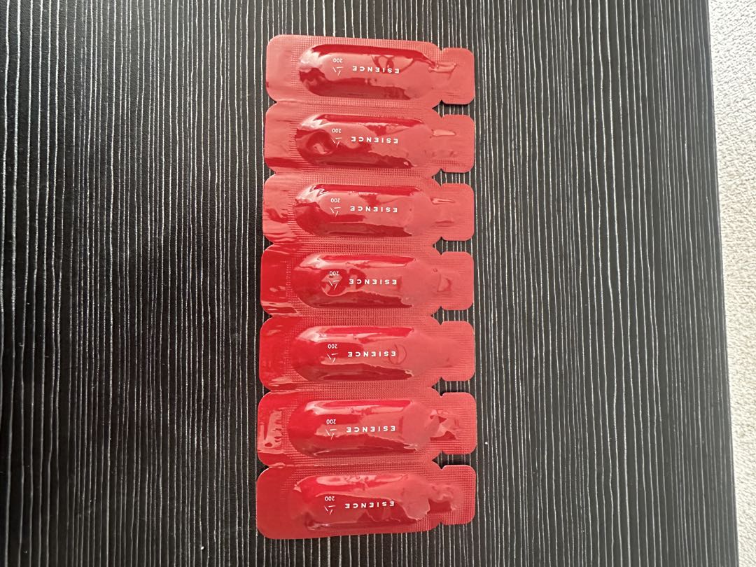 エシエンスダーマインショット200 ３箱