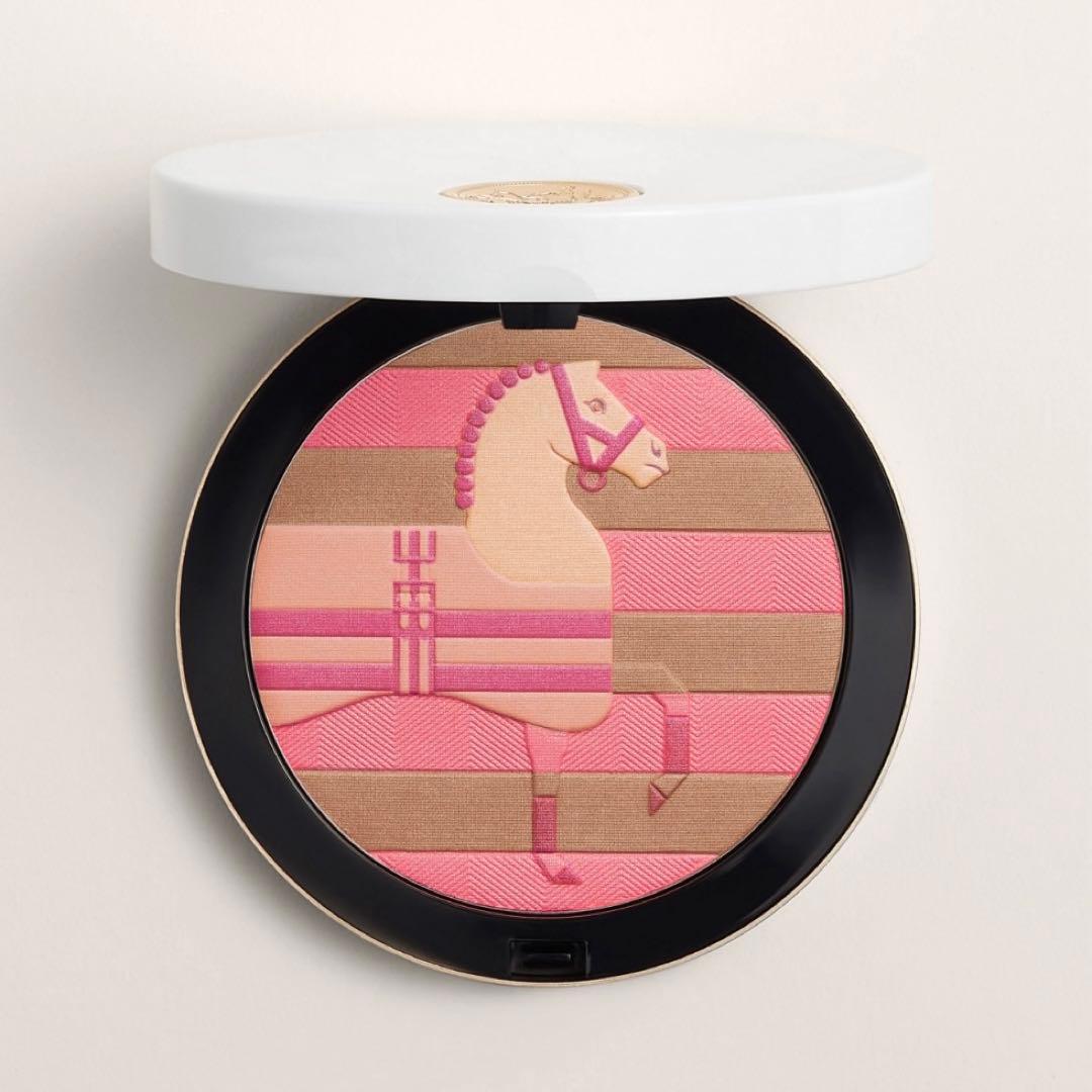 【新品未開封】エルメス ホリデー限定品《プードル ロカバール》フェイスパウダー