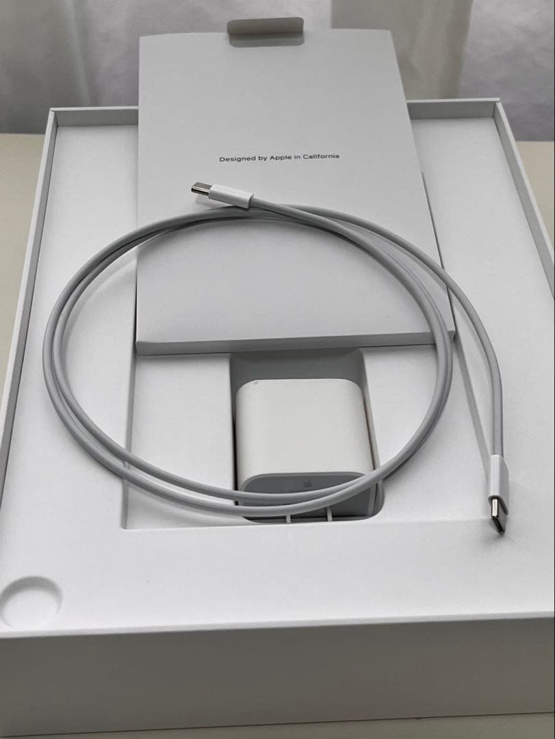 Apple iPad Air4ローズゴールド256GB ほぼ新品ケース付き美品