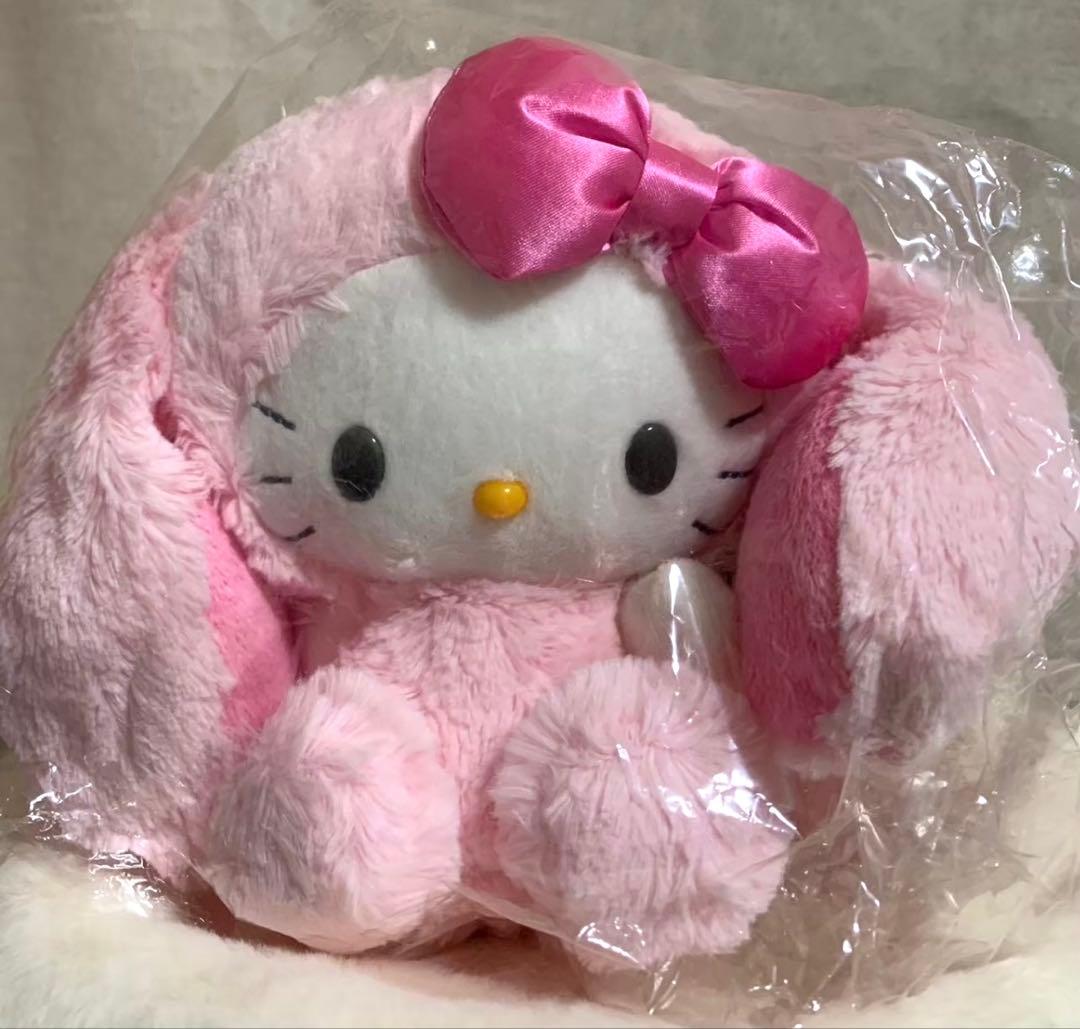 レア　ハローキティ　イヤーロップ