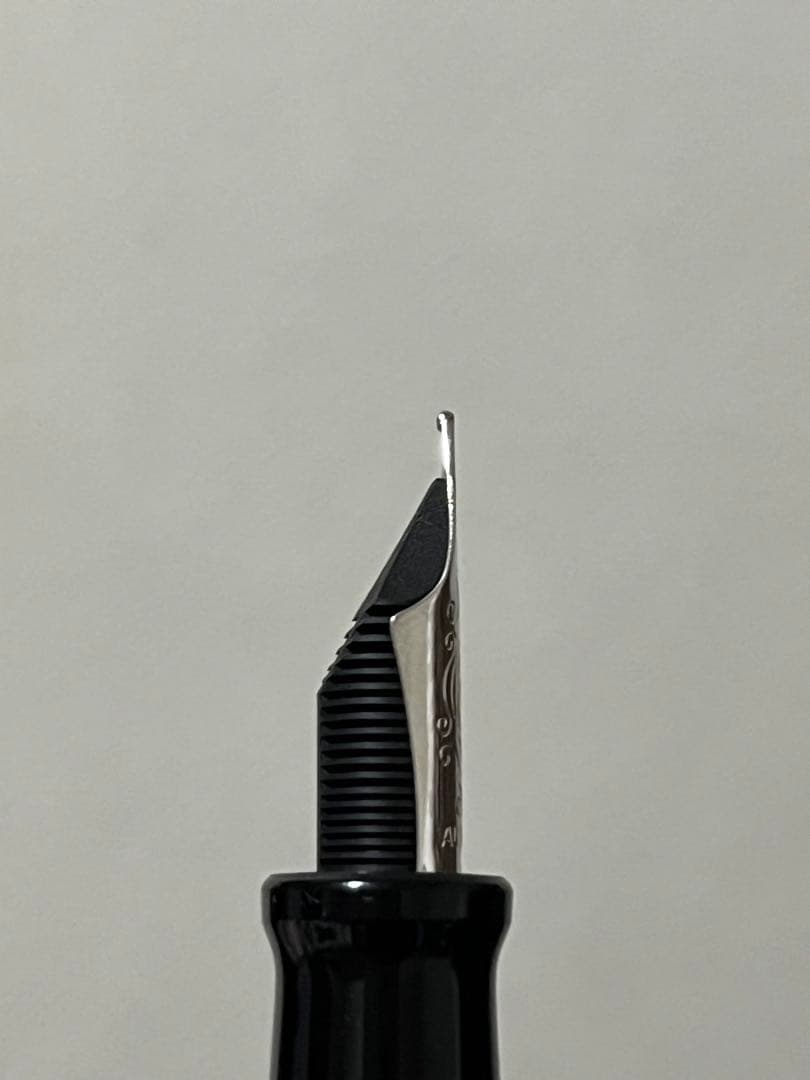 AURORA オプティマ 万年筆 14金ペン先 M 黒