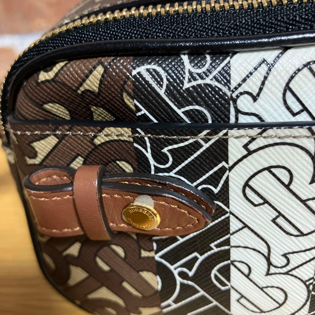 美品　バーバリーショルダーバッグ