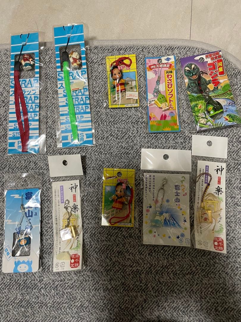 84個　まとめ売り　キャラクター　ストラップ