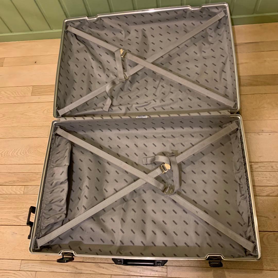 リモアスーツケース　2輪　サイドハンドル