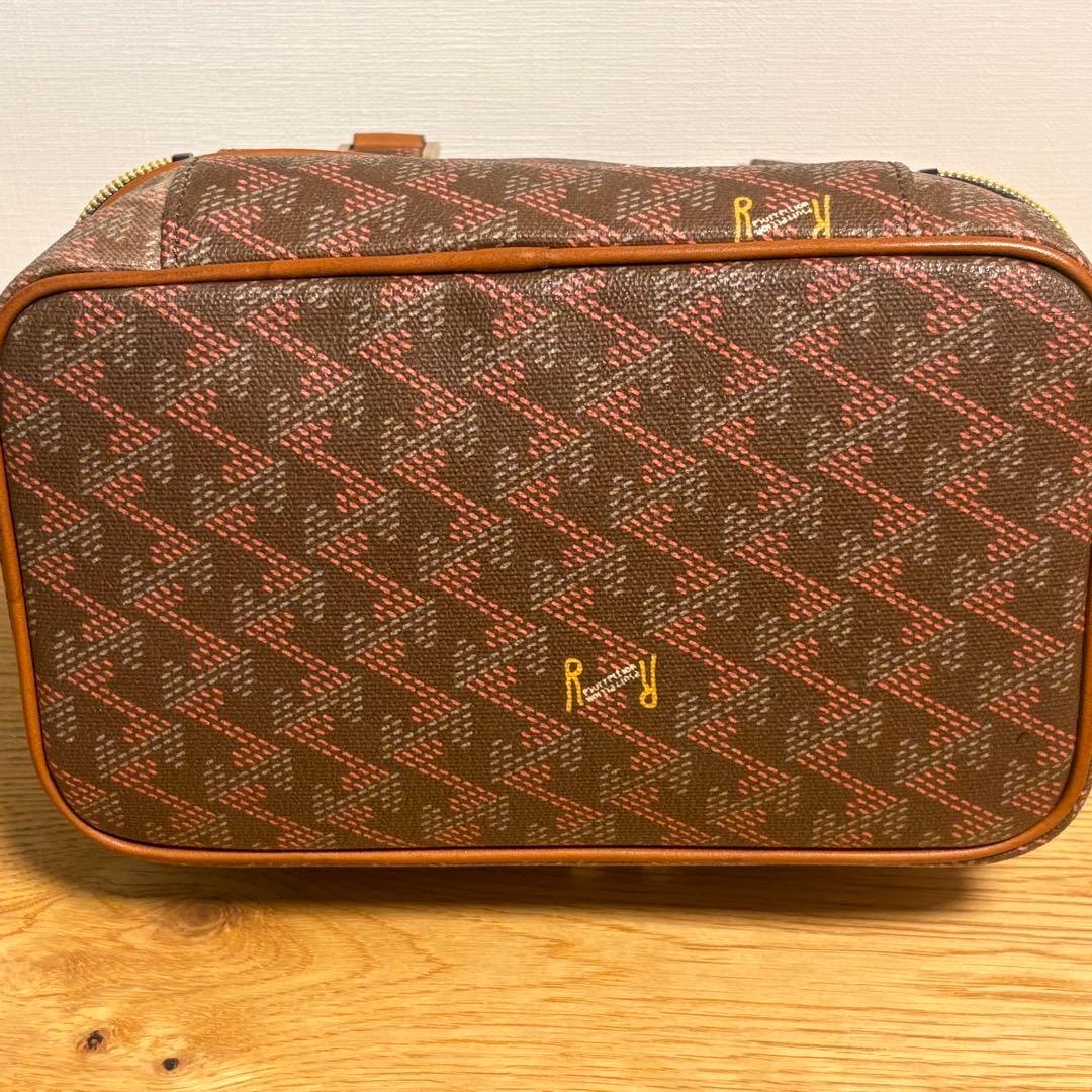 レザレクション　カートバック　Hのペイント入り