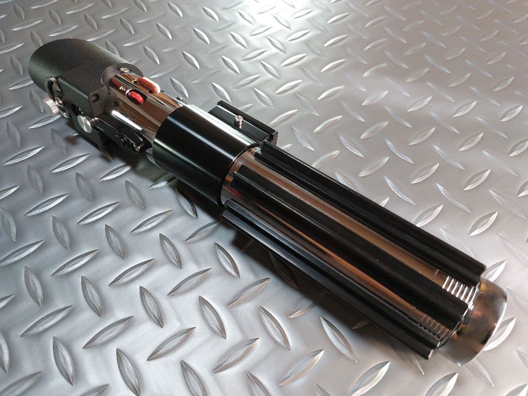 カスタムライトセーバー〈DarthVaderVariant〉SN-PRO・新品