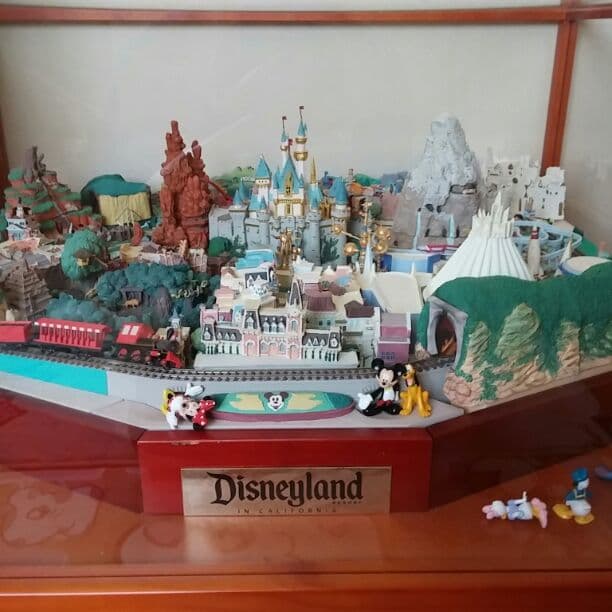 お家にディズニーランドが現れますよ。