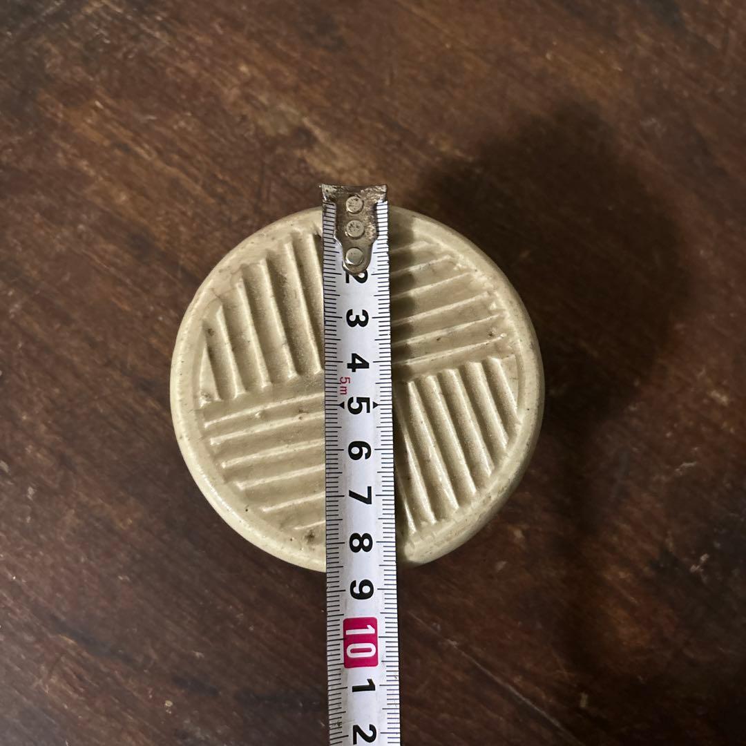 李朝餅型　④ 菓子型　白磁　堅手　韓国アンティーク　古道具　古民芸　古陶磁