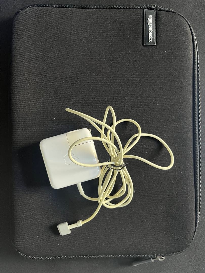 Apple MacBook Air シルバー 13インチ　保護ケース付き