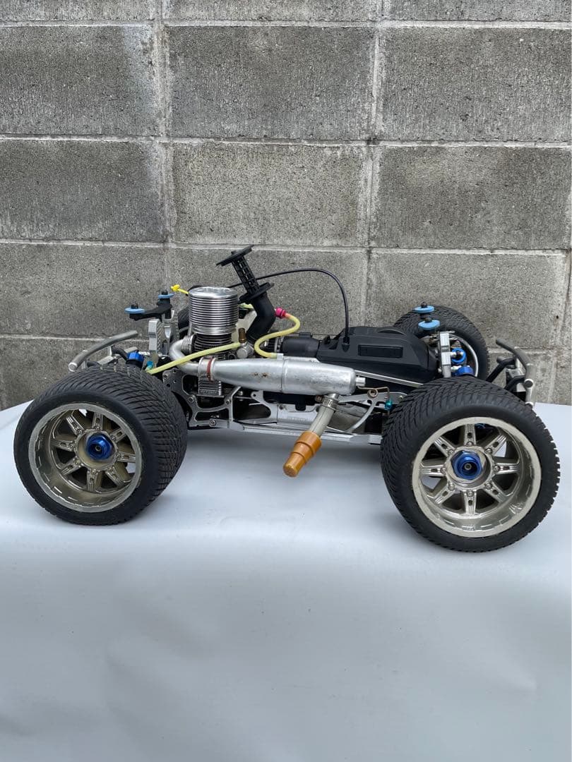 HPI　サベージ　ジャンク　及びパーツ多数