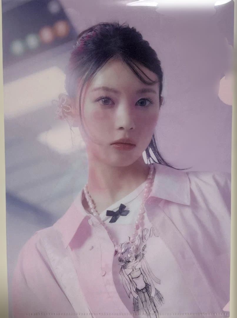 ILLIT MOKA のクリアファイル