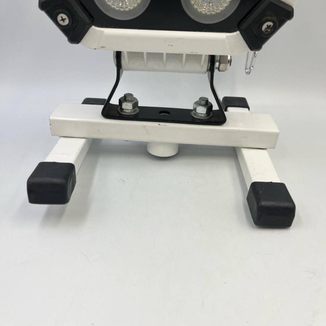 【美品】⭐️ニチドウ 着脱式ハンガーチャージライト スポット40W