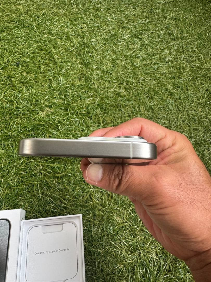 【値下げ中！】【iPhone 15 Pro 256G】本体　箱付き　ケーブル付き