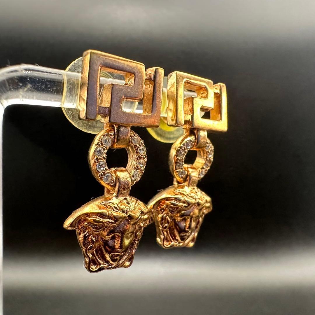 極美品✨　VERSACE　ヴェルサーチ　ピアス　メデューサ　ロゴ　刻印　1535
