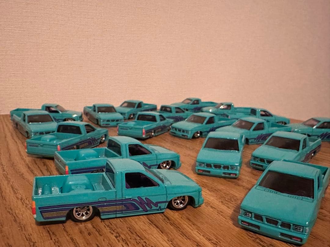 Hot Wheels NISSAN d21 25台セット ローライダー