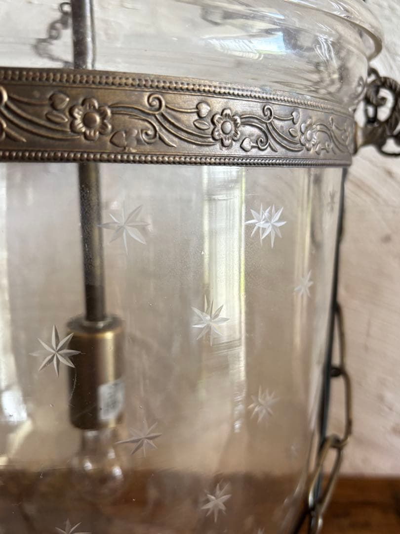 コロニアルスタイル　ガラスランプ　天井ライト