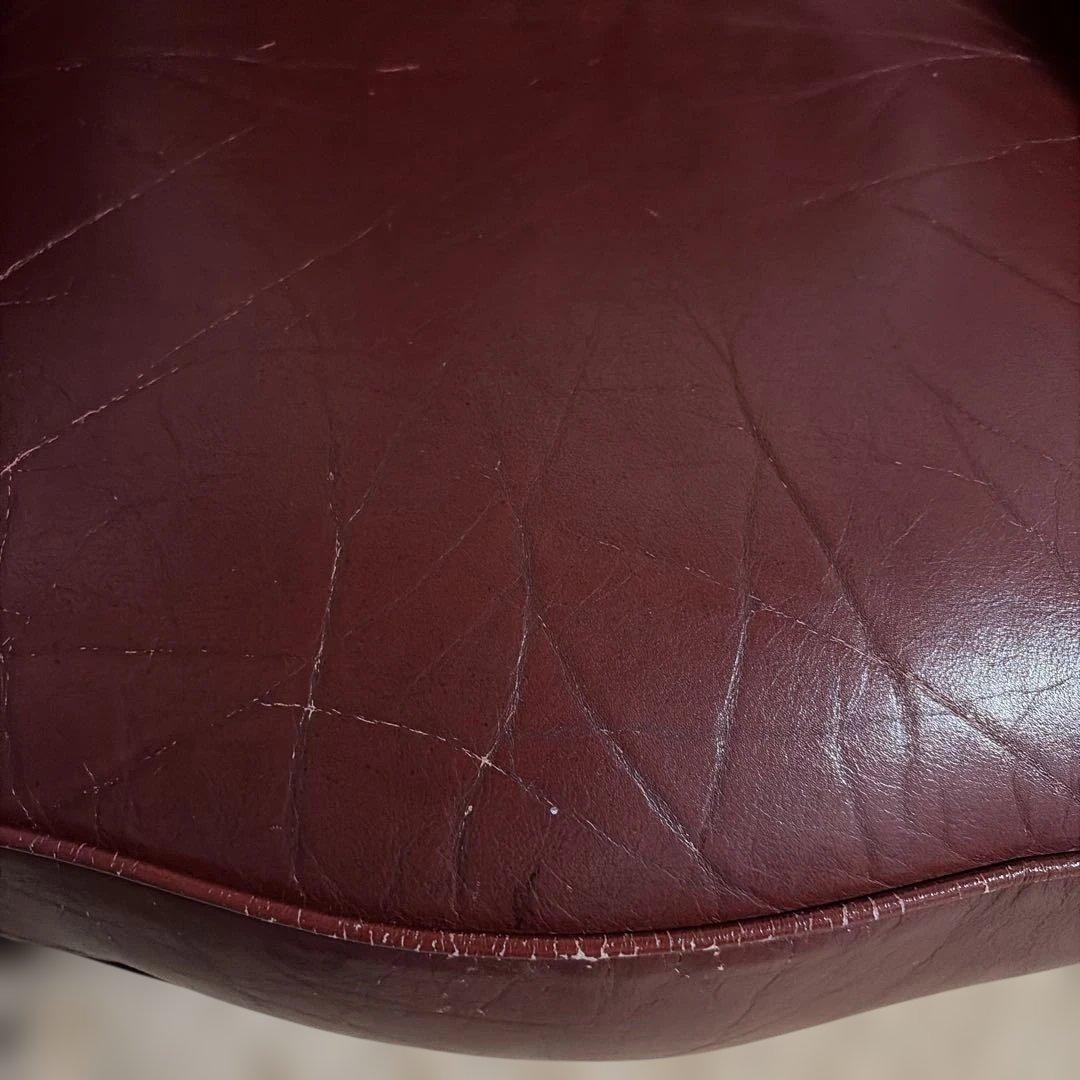 お値下げ　クラシック 赤 レザー アームチェア　1人掛け