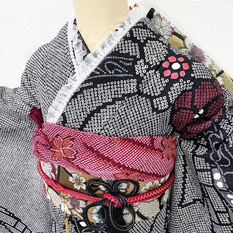 507z56☆呉服店取扱い 振袖 総絞り 身幅広 金駒刺繍☆美品 成人式結婚式