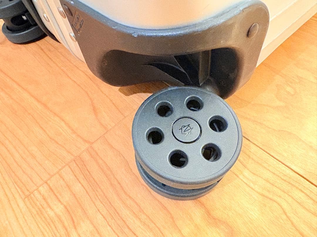 RIMOWA トパーズ　ARROWS 別注 82L 4ホイール