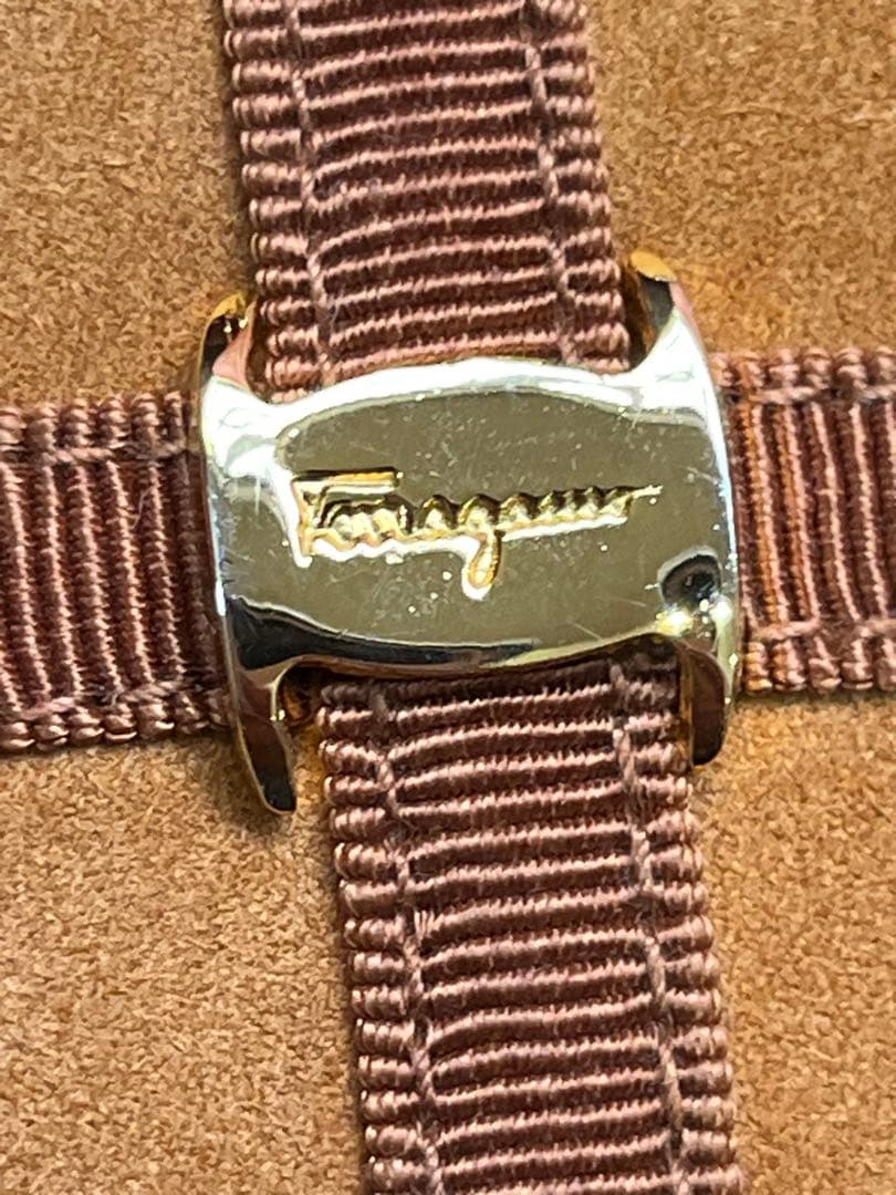 【美品】Salvatore Ferragamo フェラガモ　ショルダーバック