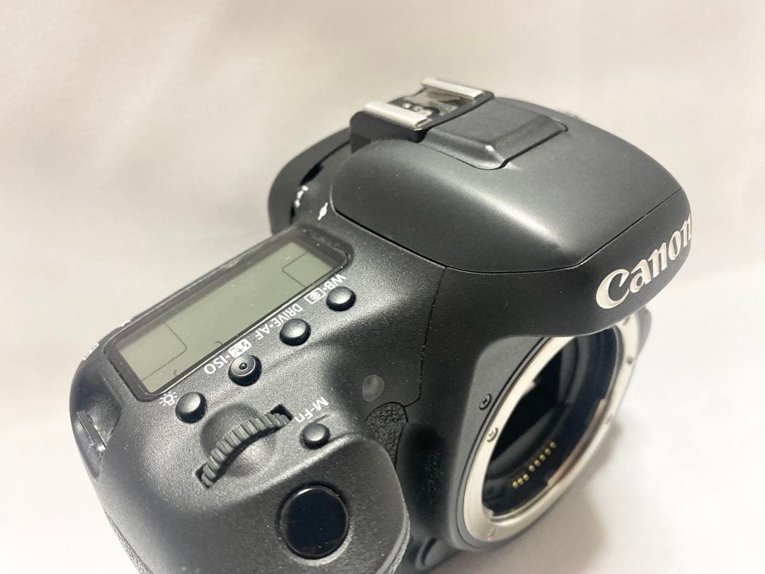 美品 ★キヤノン CANON EOS 7D Mark II mark 2 カメラ