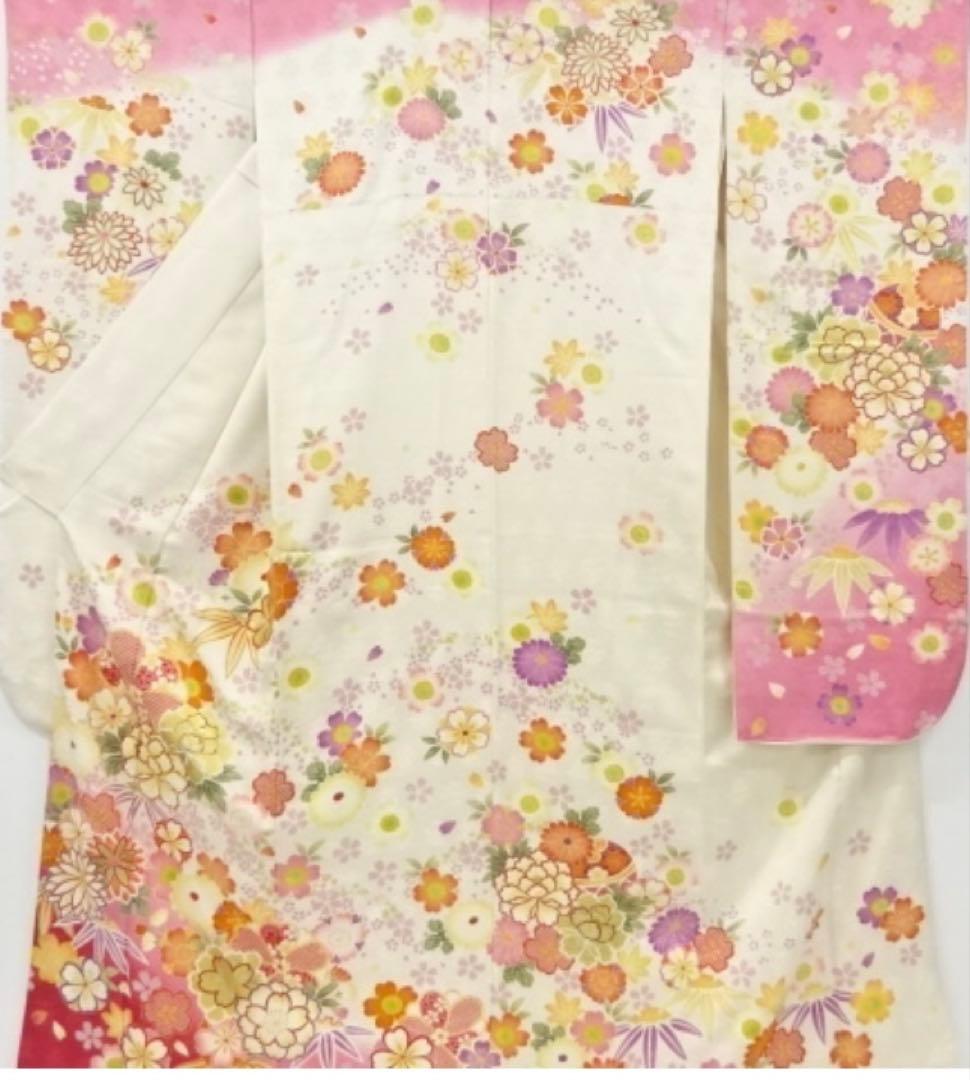 裄７０ｃｍ　豪華　４点セット　牡丹に桜菊模様　刺繍振袖