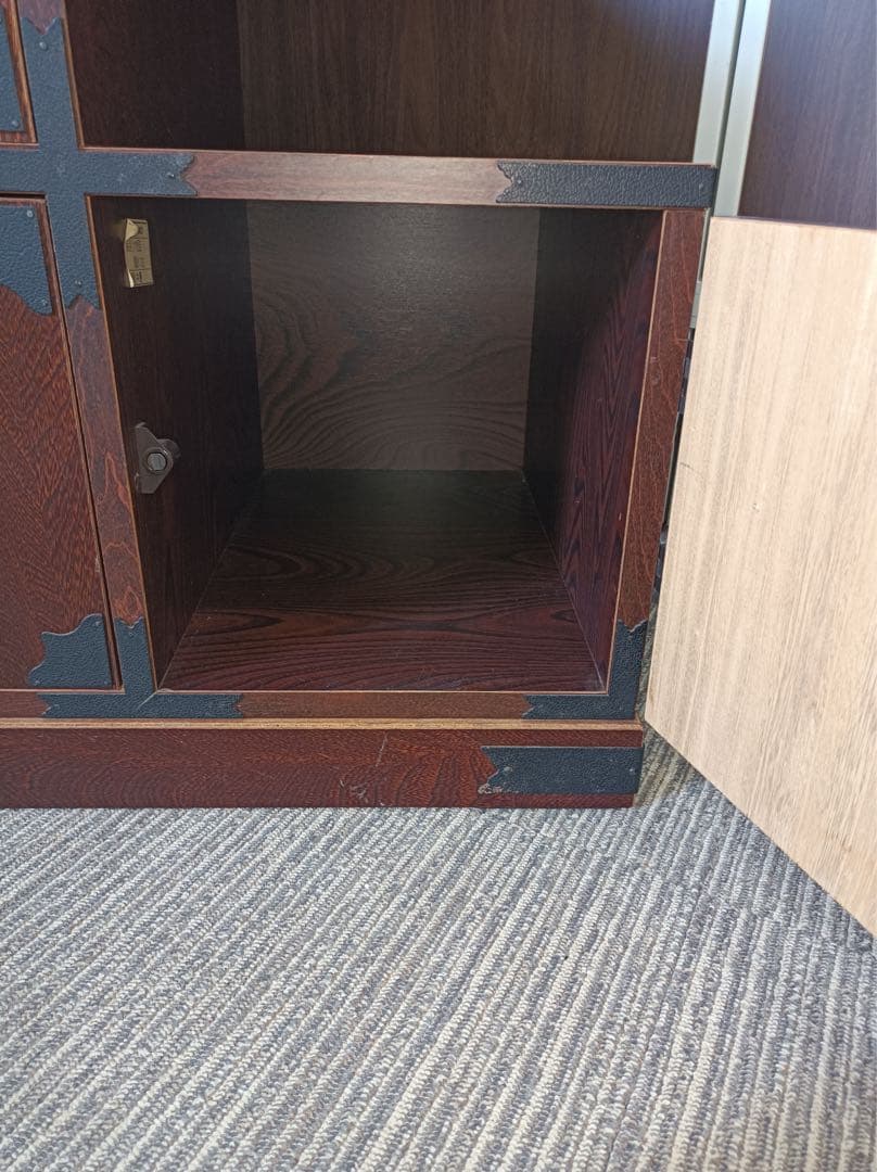 【オスカー】[八5427] 民芸調　階段箪笥　右下がり