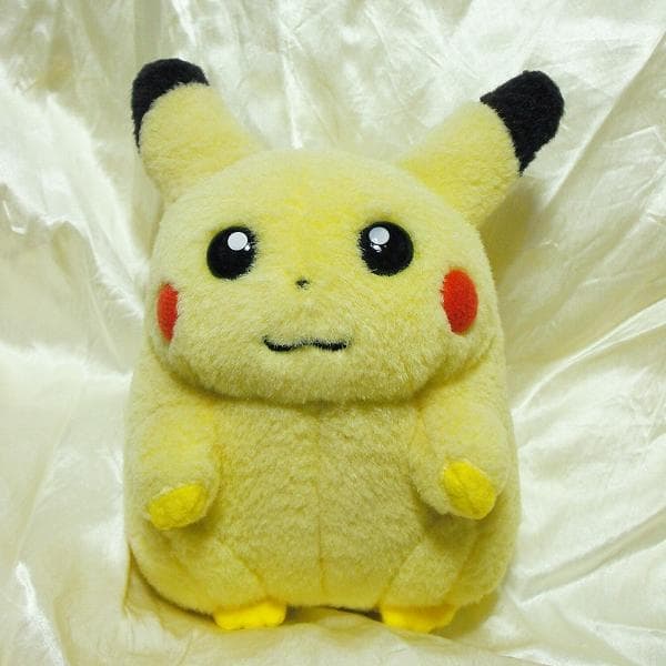 ピカチュウ ぬいぐるみ 初期ピカ トミー (●゜ω゜●) おなかを押すとなくヨ!