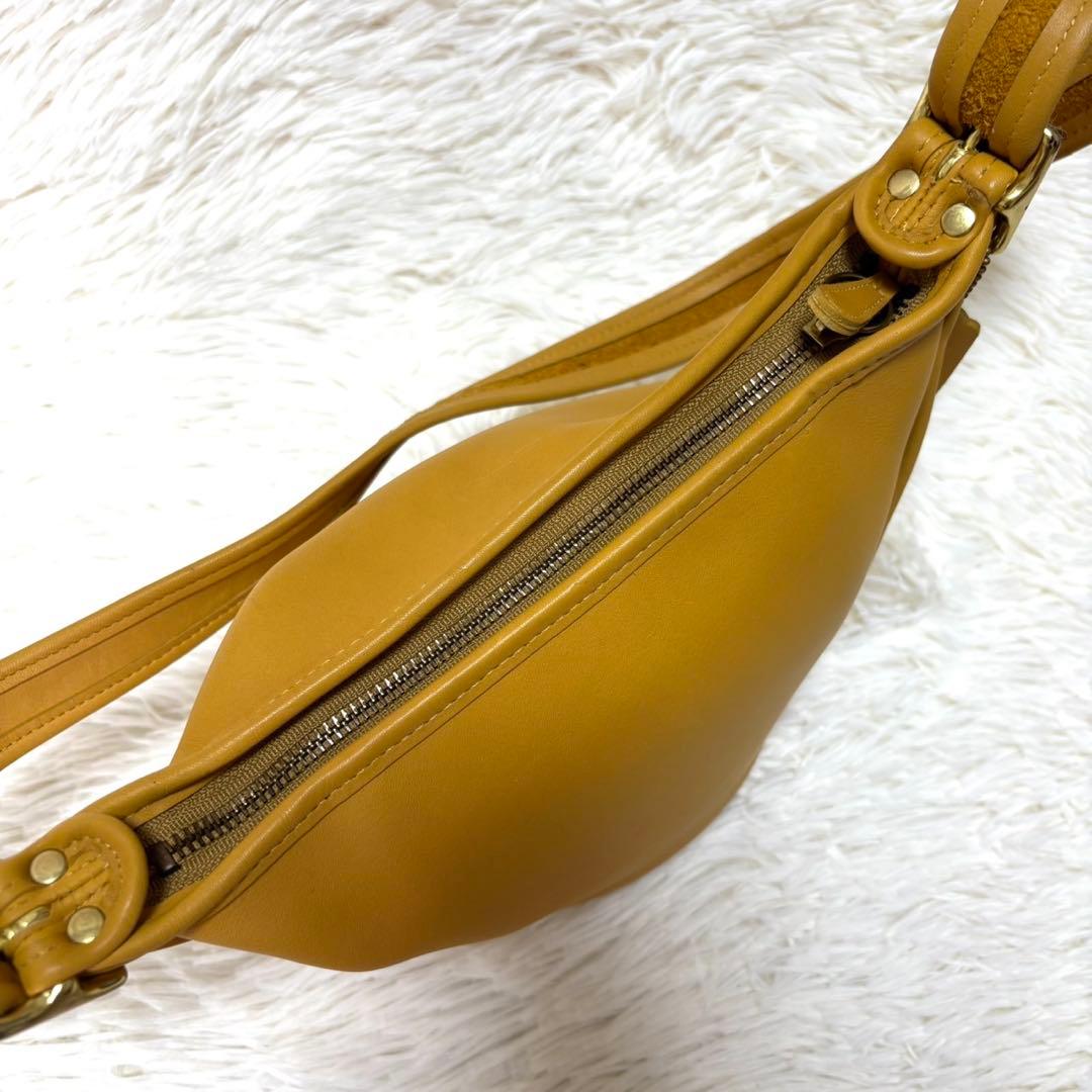 【美品】オールドコーチ　ショルダーバッグ　イエロー　レザー　9019　希少カラー
