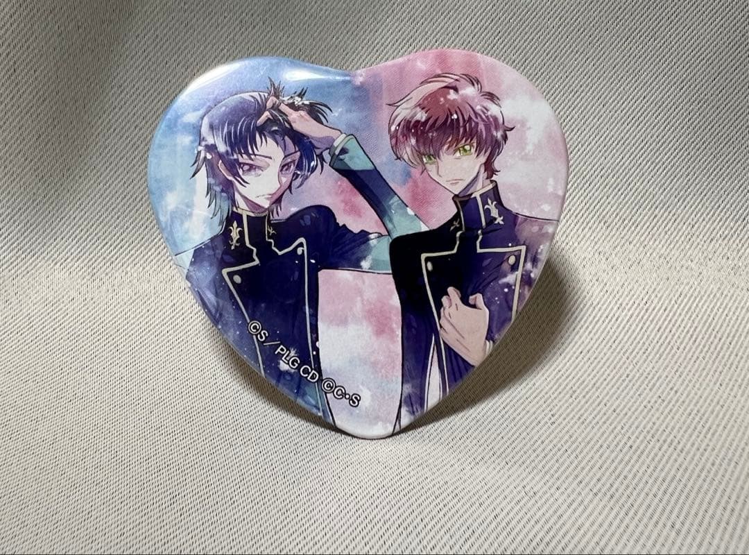 コードギアス 反逆のルルーシュ　ハート型缶バッジ　ルルーシュ　枢木スザク