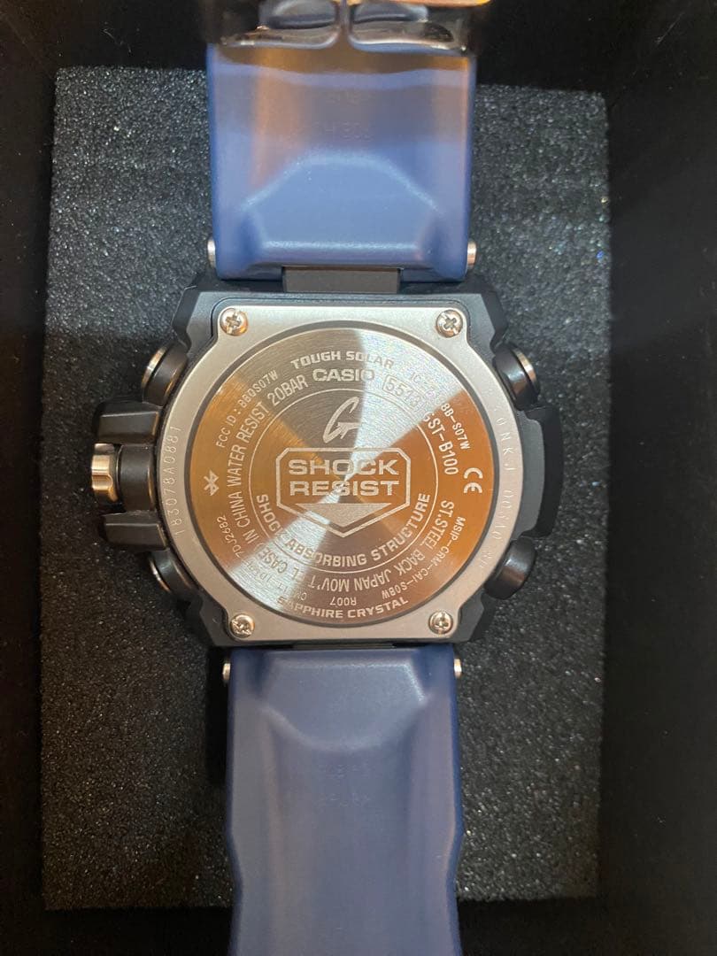 【極美品/レア】G-SHOCK GST-B100X-1AJF 海外セレブ