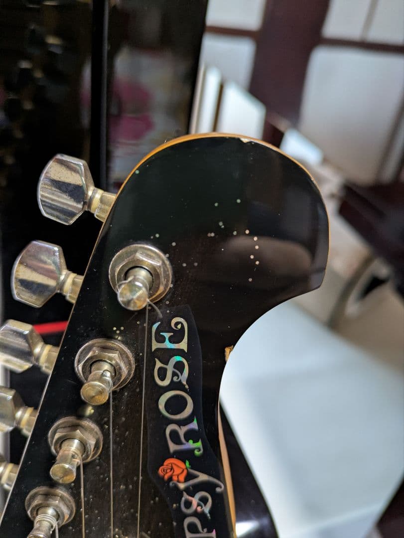 ジプシーローズ　エレキギター　ブラック　 ラメ入りGYPSY ROSE　ストラト