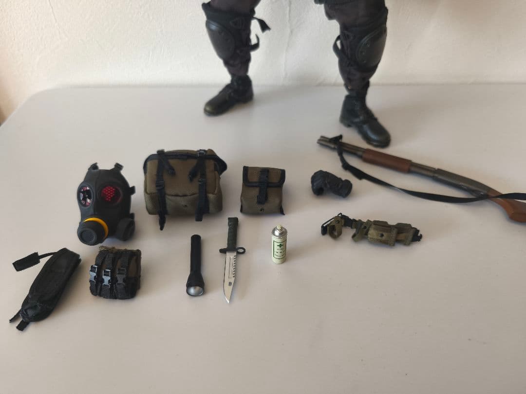 バイオハザード　ハンク　フィギュア　EKUAZ STUDIO　グリムリーパー