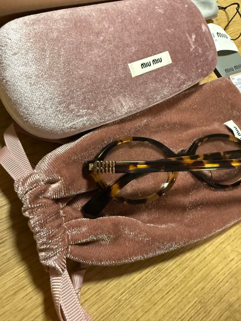 【美品】MIU MIU べっ甲柄 ラウンド型メガネ｜人気デザイン｜ケース付き