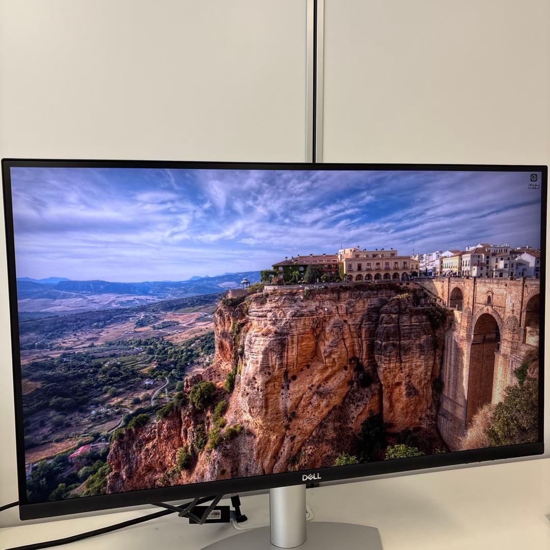 S2722DC 27インチ DELL モニター 本体 シルバー