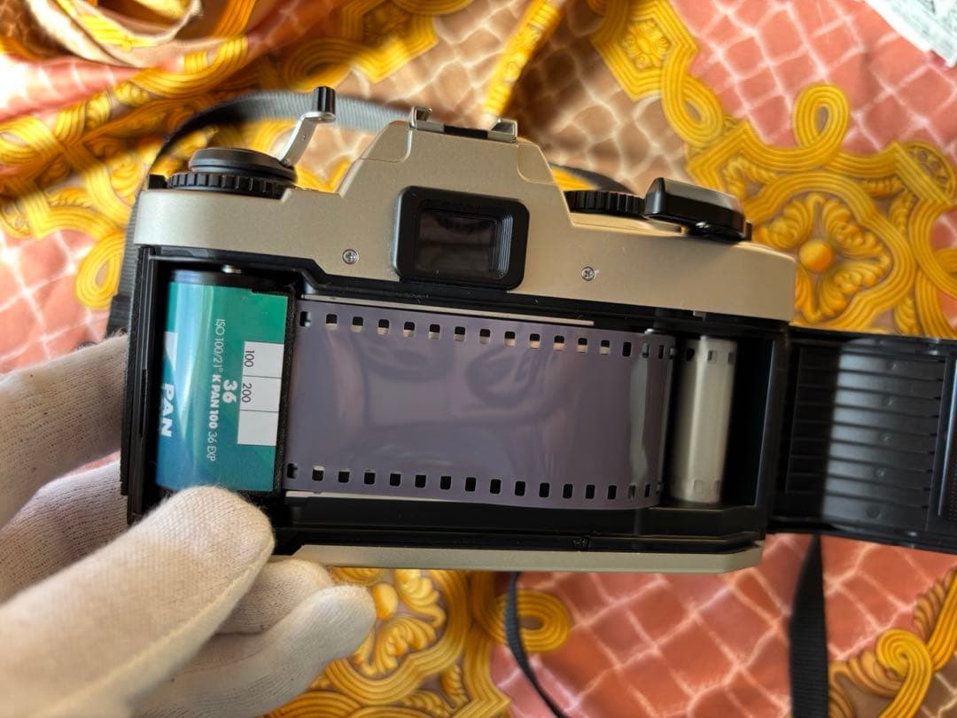 早い者勝8日、月曜日のみ価格Nikon FE10 35-70mmレンズ完動美品