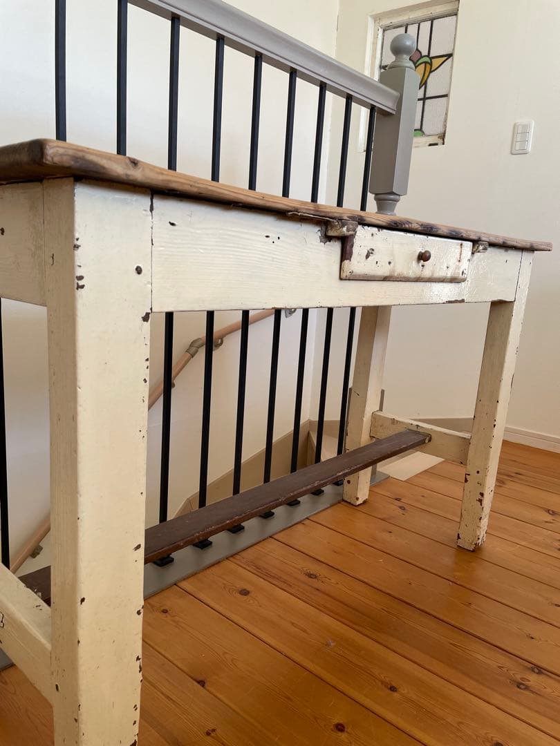 アンティークデスク　アンティークテーブル　店舗什器　シャビーシック