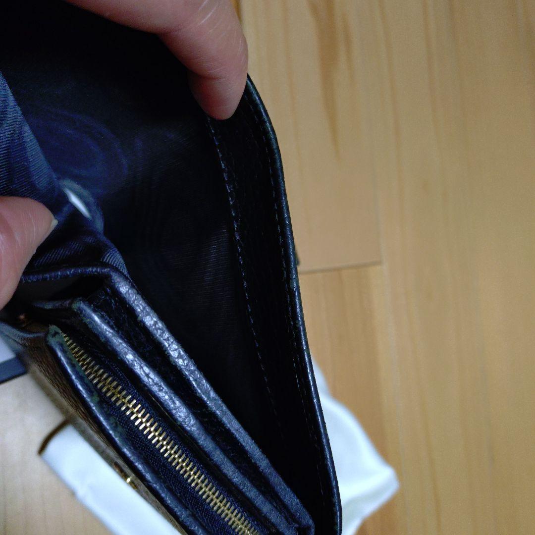 GUCCI ブラック 二つ折り財布 GG