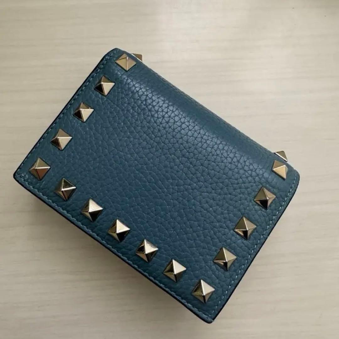 ヴァレンティノ ガラヴァーニ ロックスタッズ レザー