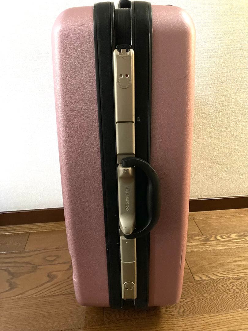 【SAMSONITE】★ハローキティ　スーツケース★レトロ可愛い　ローズピンク