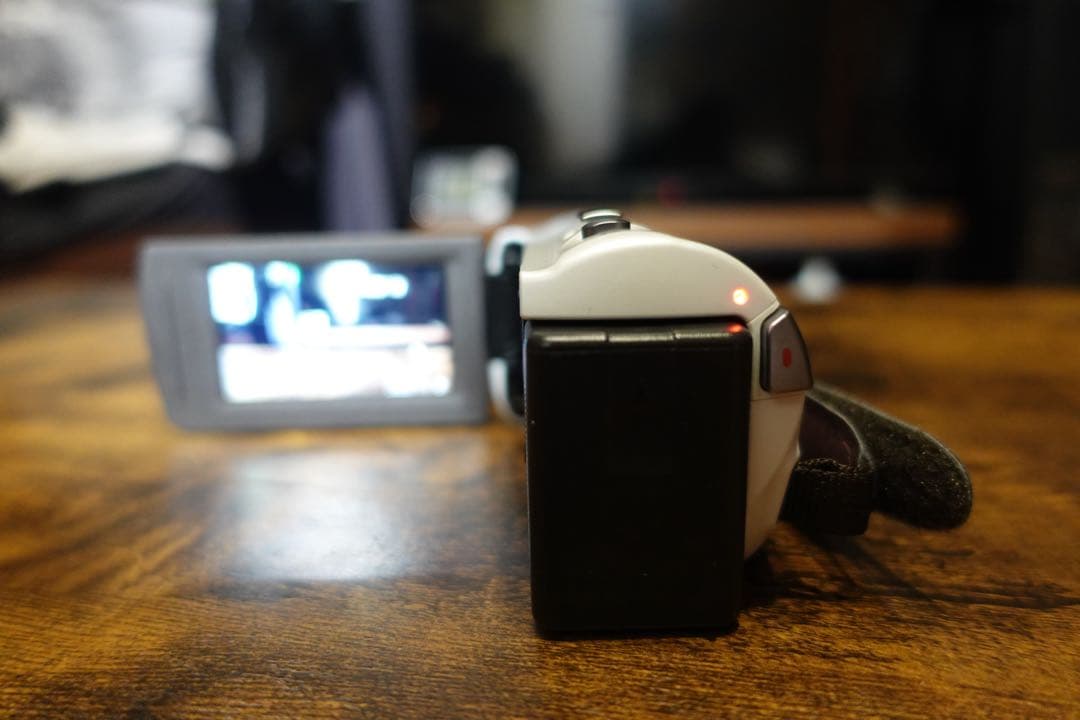 【美品・動作確認済】Panasonic ビデオカメラ HC-V360Mケース付き