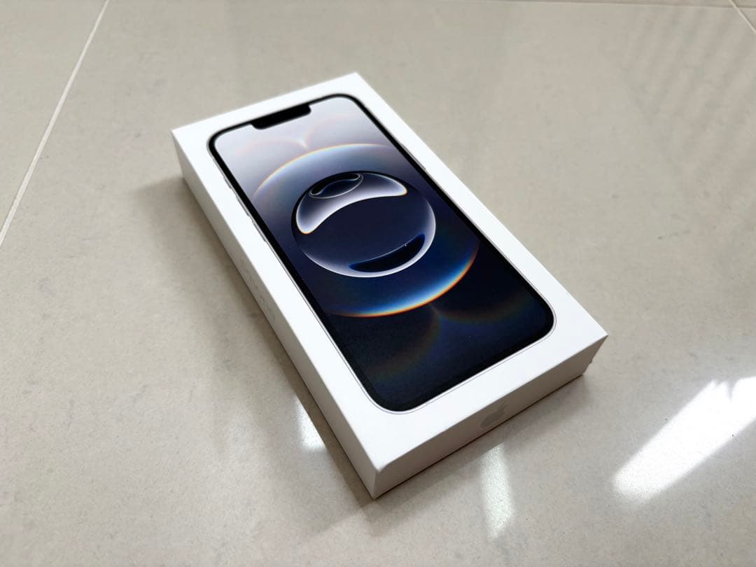 【新品未使用】Apple iPhone16e 128GB ホワイト simフリー