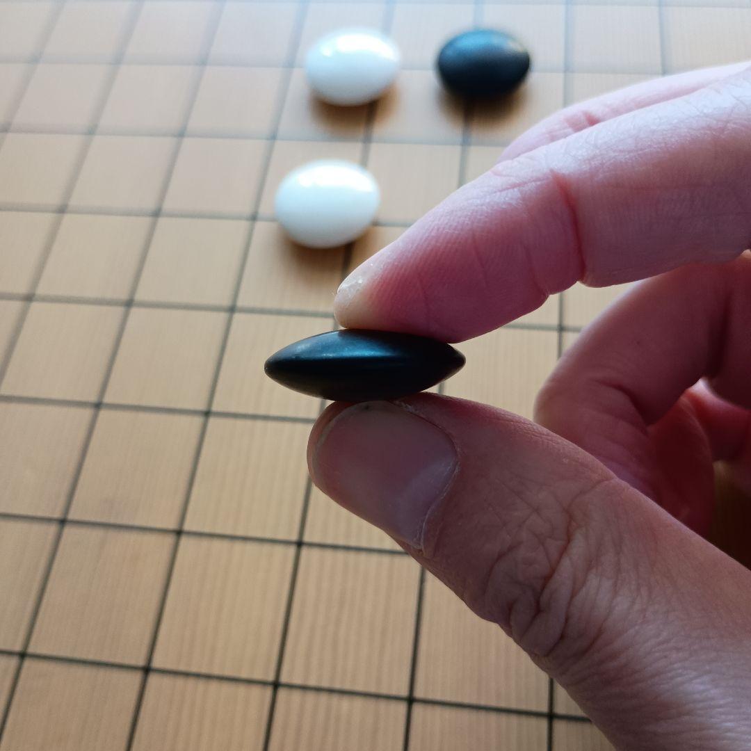 高級碁盤（17.2cm）柾目 蛤白石（180） 那智黒石（181）