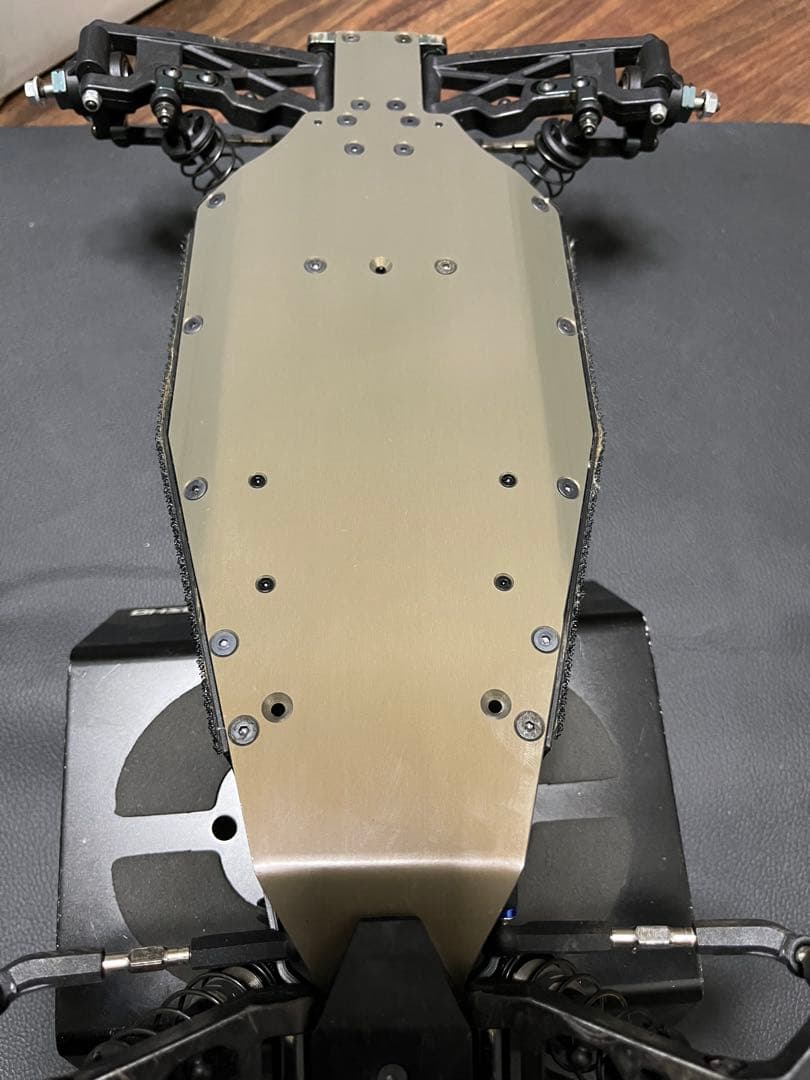 無限　MSB1 予備パーツ新品ボディー、主要オプション付き、検アソシ　ヨコモ